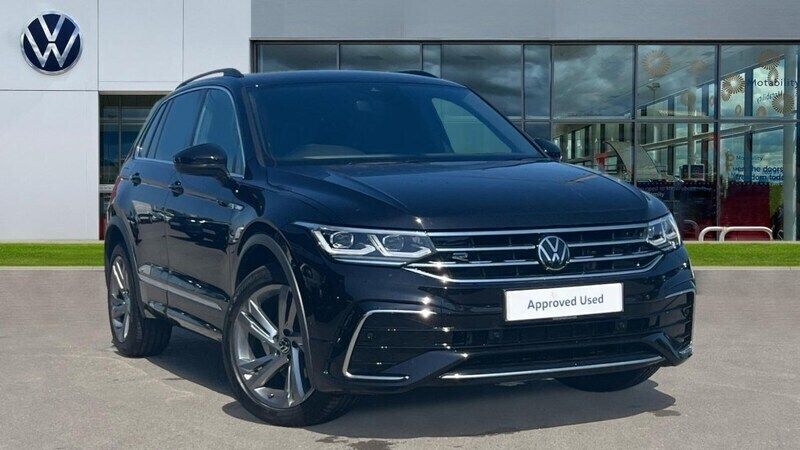 Deep black pearl Used 2024 VW Tiguan R-line Edition SUV | £30,709 (Fair price) - Image 1/4