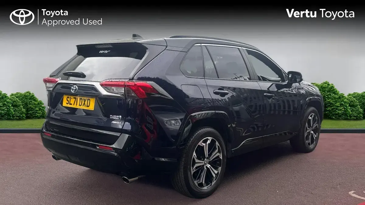 Used Toyota RAV4 306 HP (225 kW) 2021 SUV