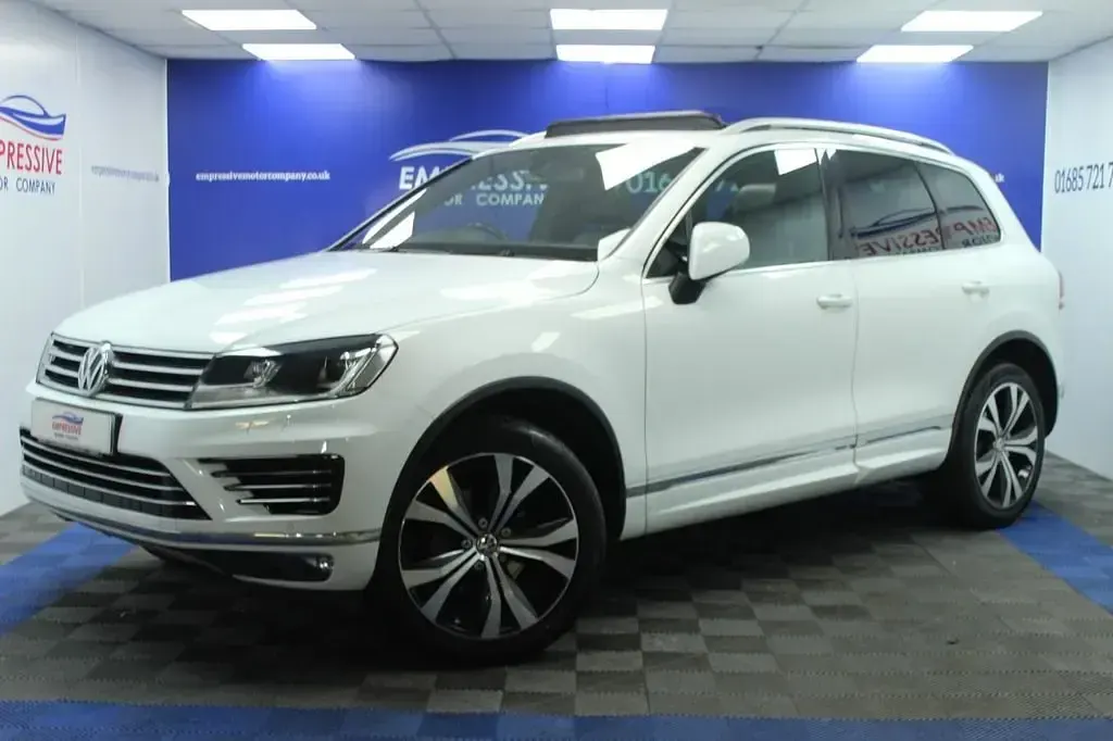 Usado VW Touareg R-line 262 HP (192 kW) 2015 Branco SUV