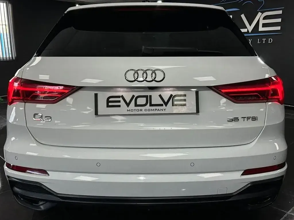 Used Audi Q3 S-Line 150 HP (110 kW) 2020 White SUV