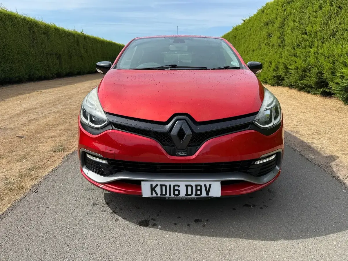 Used Renault Clio 2016 Red Hatchback