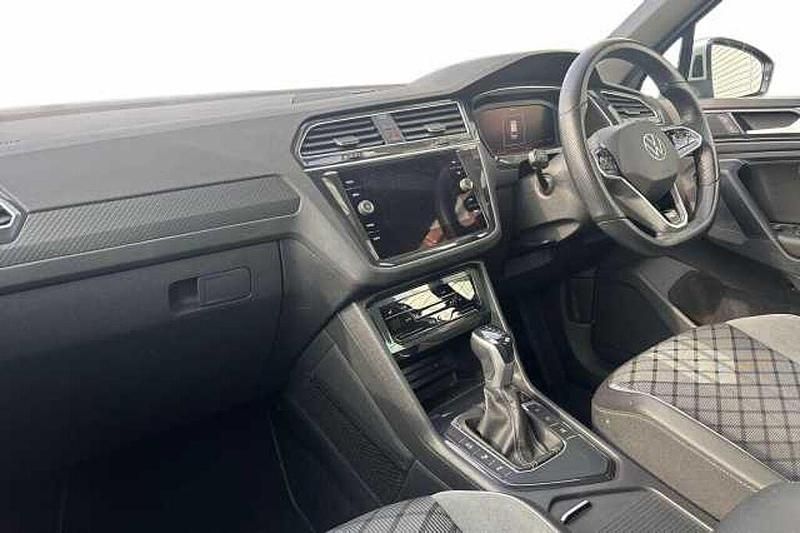 Used VW Tiguan R-line 150 HP (110 kW) 2022 Silver SUV