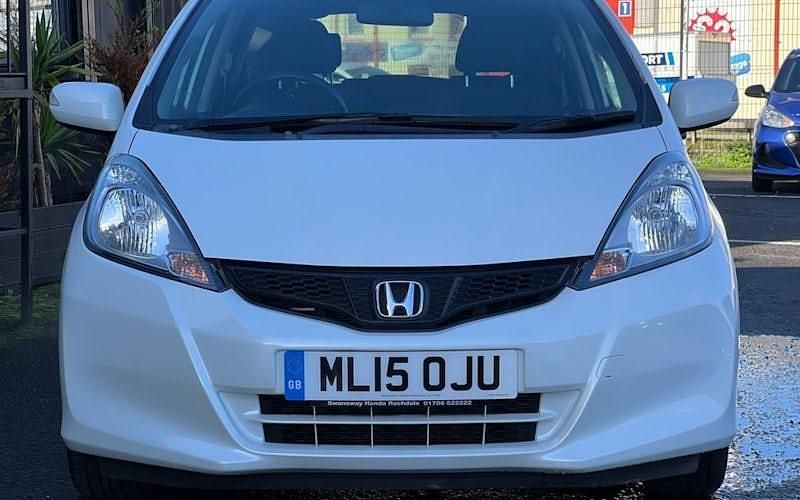 Used Honda Jazz ES 99 HP (72 kW) 2015 Hatchback