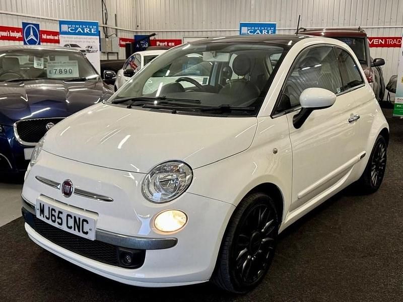 Used Fiat 500 Lounge 69 HP (50 kW) 2015 White Hatchback