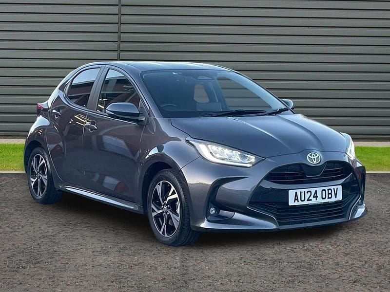 Used Toyota Yaris Design 116 HP (85 kW) 2024 Decuma grey Hatchback