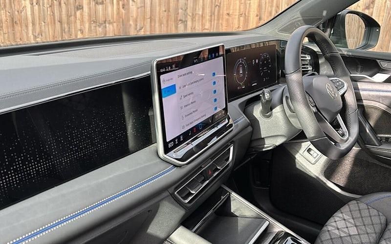 Used 2025 VW Tiguan R-line SUV | £36,399 (Fair price) - Image 1/4