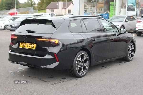 New Vauxhall Astra Ultimate 130 HP (95 kW) 2025 Black Estate