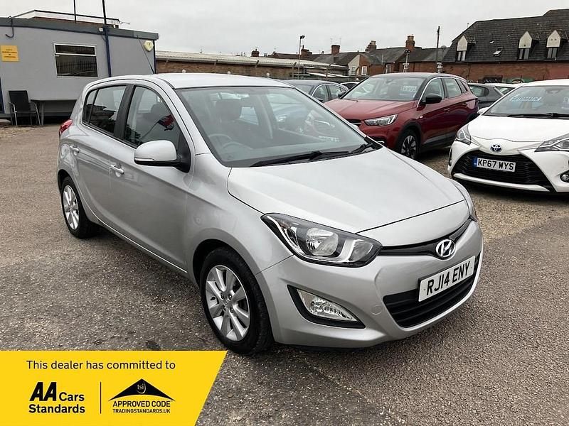 Silver Used 2014 Hyundai i20 Active Hatchback | £6,495 (A bit pricey) - Image 1/4