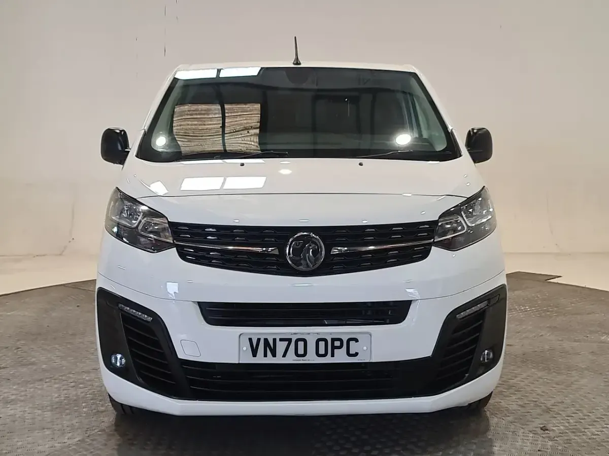 Used Vauxhall Vivaro Sportive 100 HP (73 kW) 2020 White MPV