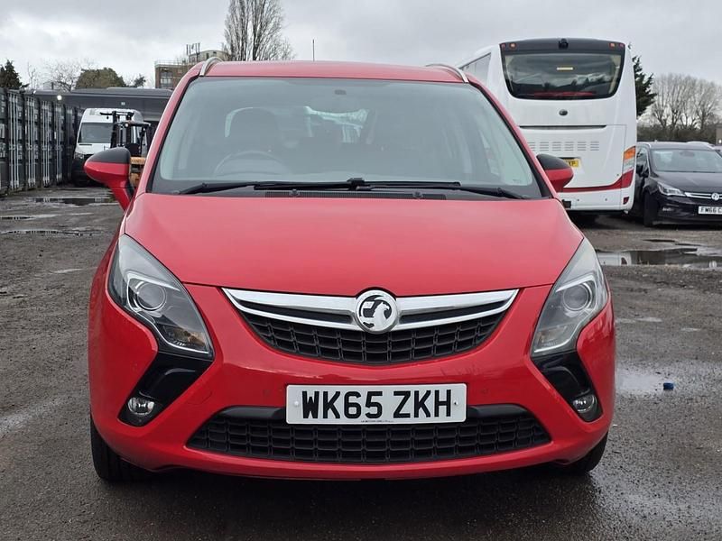 Used Vauxhall Zafira SRi 2015 Red MPV