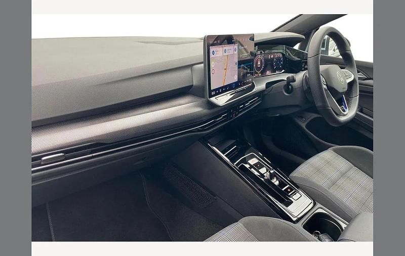 Used VW Golf VIII GTE 272 HP (200 kW) 2025 Crystal ice blue Hatchback