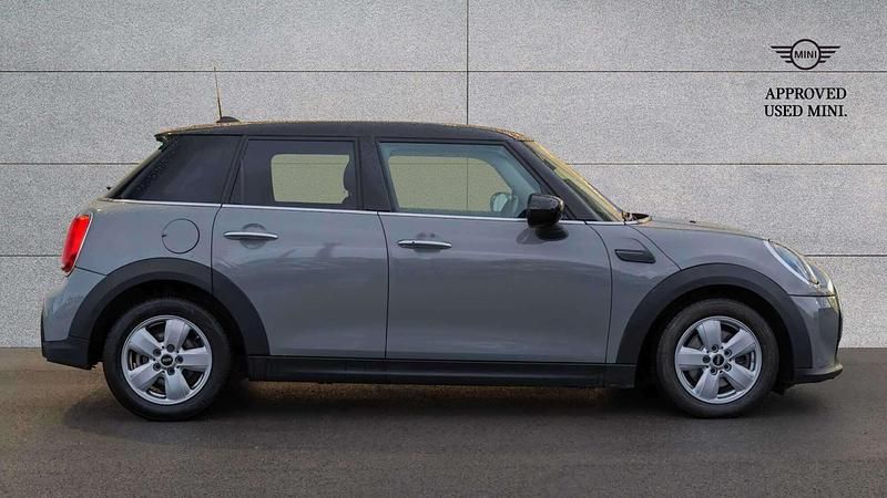 Used Mini Cooper Classic 134 HP (98 kW) 2021 Grey Hatchback