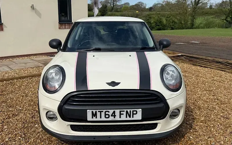 Begagnad Mini ONE Hatch 102 HK (75 kW) 2017 Halvkombi