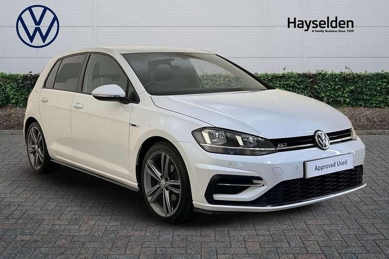 White Used 2019 VW Golf VII R-line Hatchback | £13,385 (Fair price) - Image 1/4