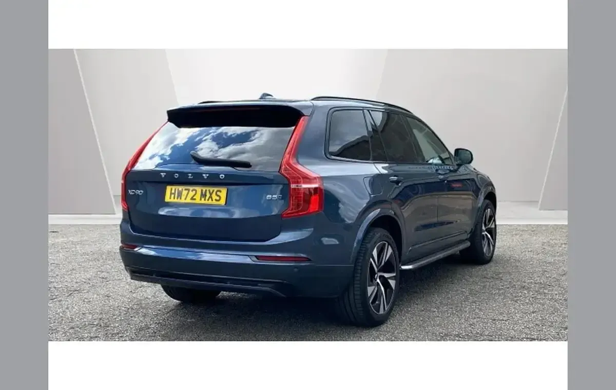 Used Volvo XC90 Plus 250 HP (183 kW) 2022 Blue SUV