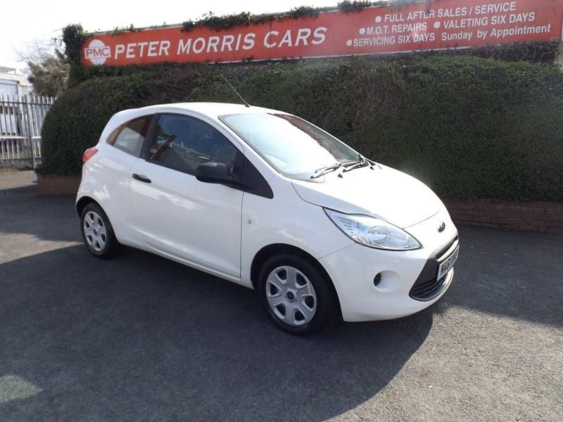 Used Ford Ka Studio 69 HP (50 kW) 2011 White Hatchback