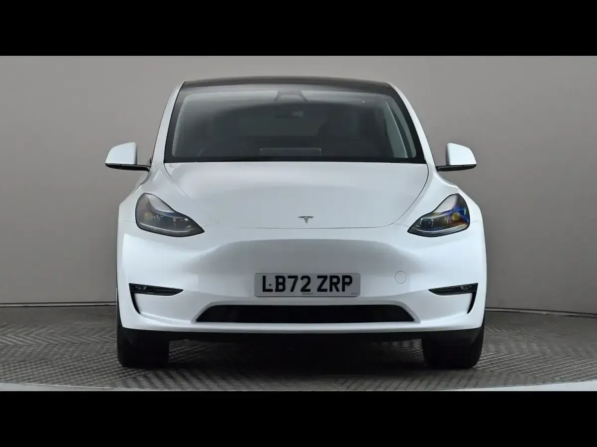 Used Tesla Model Y Long Range AWD 378 kW (514 HP) 2022 White SUV