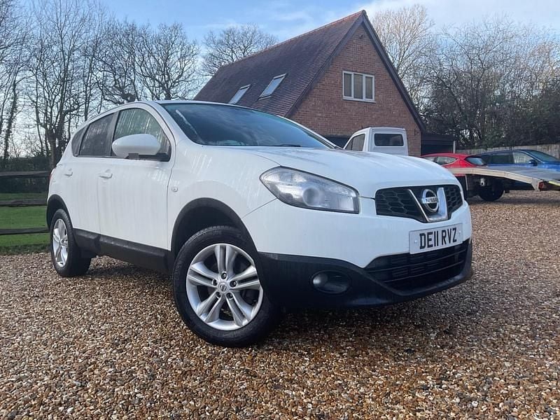 White Used 2011 Nissan Qashqai Acenta SUV | £1,295 (Good price) - Image 1/4