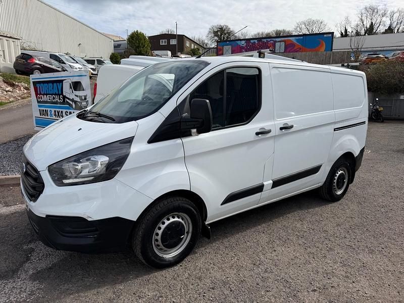 Used Ford Transit Custom 105 HP (77 kW) 2019 White Van