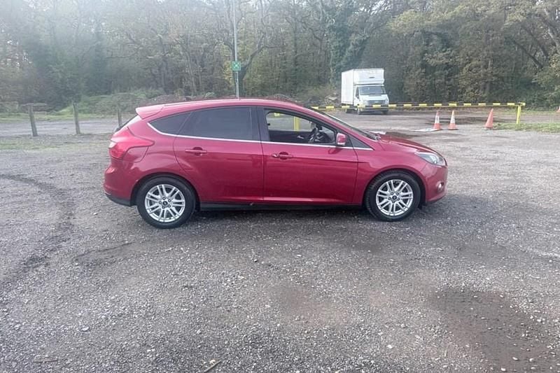 Red Used 2013 Ford Focus Titanium Hatchback | £2,495 (Good price) - Image 1/1