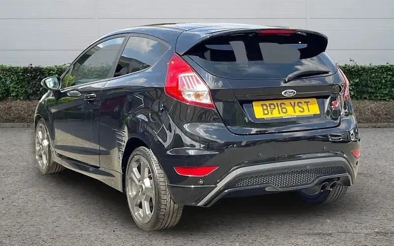 Used Ford Fiesta ST 182 HP (133 kW) 2016 Black Hatchback