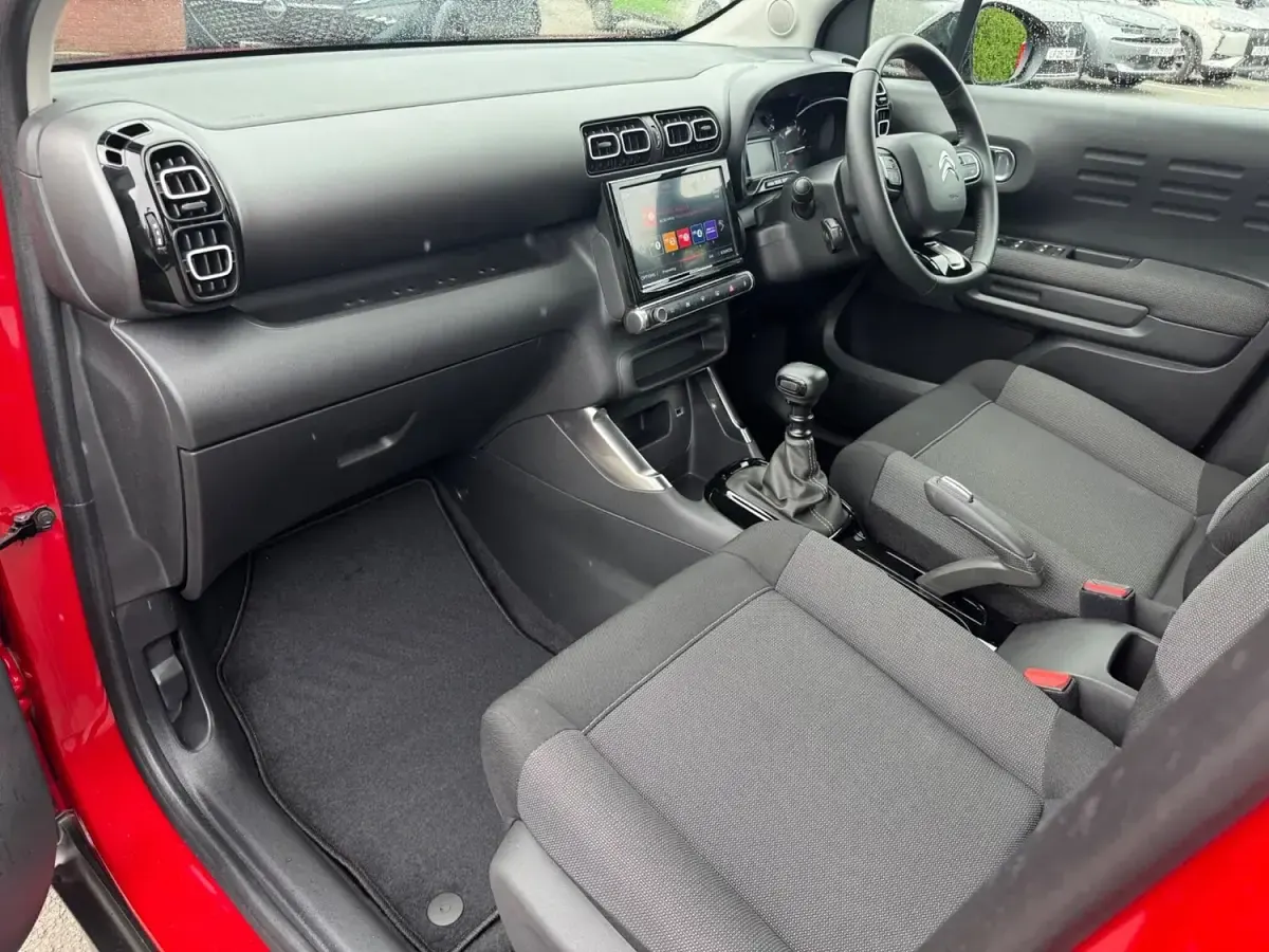 Used Citroën C3 Aircross PureTech 110 HP (80 kW) 2023 Red SUV