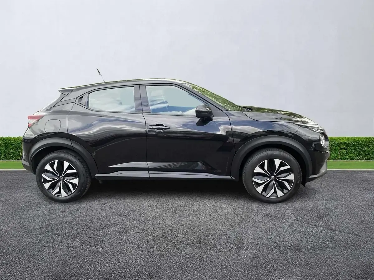 Used Nissan Juke Acenta 114 HP (83 kW) 2022 Black SUV
