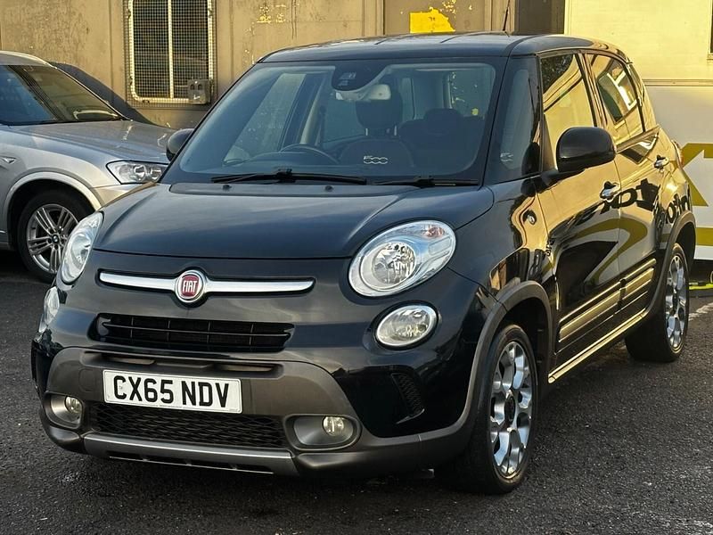 Used Fiat 500L Trekking 85 HP (62 kW) 2015 Black MPV