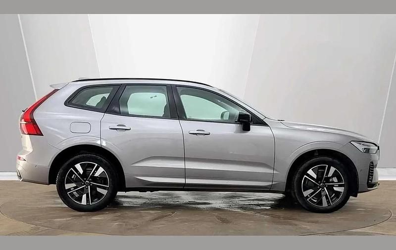 Used Volvo XC60 Plus 345 HP (253 kW) 2025 Silver SUV