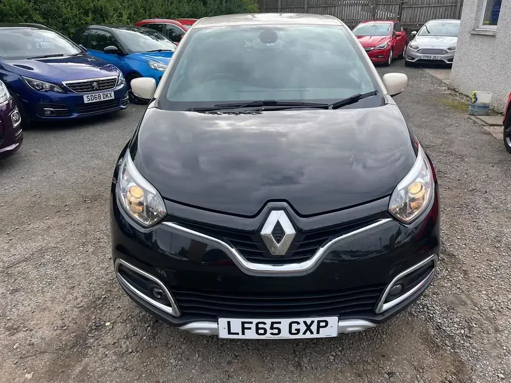 Used Renault Captur Signature 2015 Black SUV