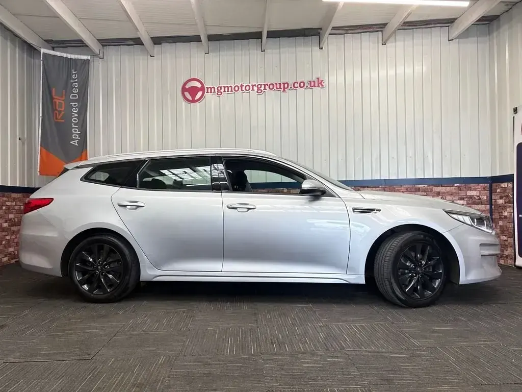 Used Kia Optima 141 HP (103 kW) 2017 Silver Estate