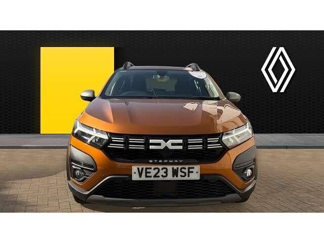 Used Dacia Sandero Expression 90 HP (66 kW) 2023 Orange SUV