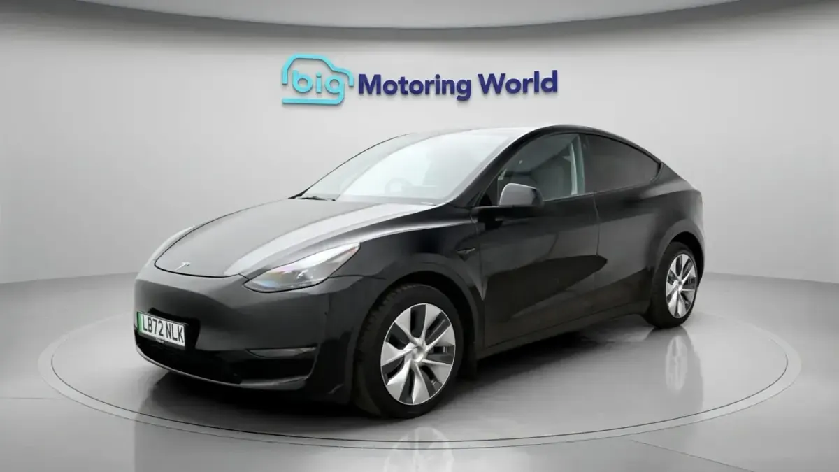 Używany Tesla Model Y Long Range AWD 378 kW (514 KM) 2022 Czarny SUV