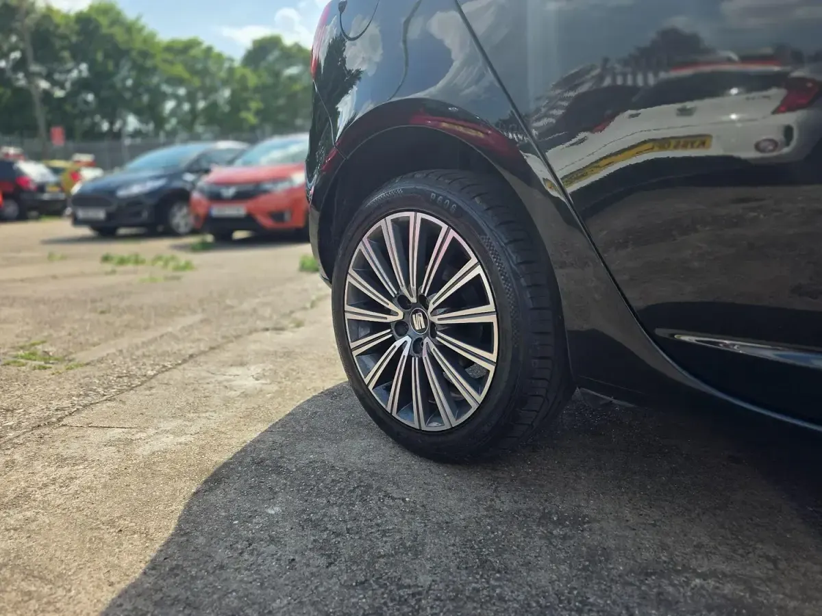 Used Seat Ibiza CONNECT 90 HP (66 kW) 2016 Black Hatchback
