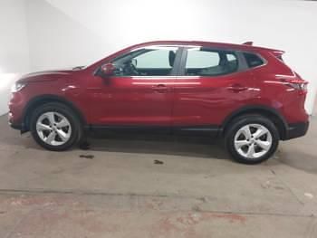 Usado Nissan Qashqai Acenta Premium 140 CV (102 kW) 2019 Rojo SUV
