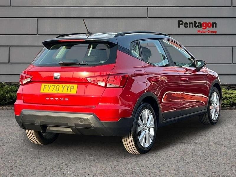 Used Seat Arona SE 95 HP (69 kW) 2020 Desire red/magnetic grey SUV