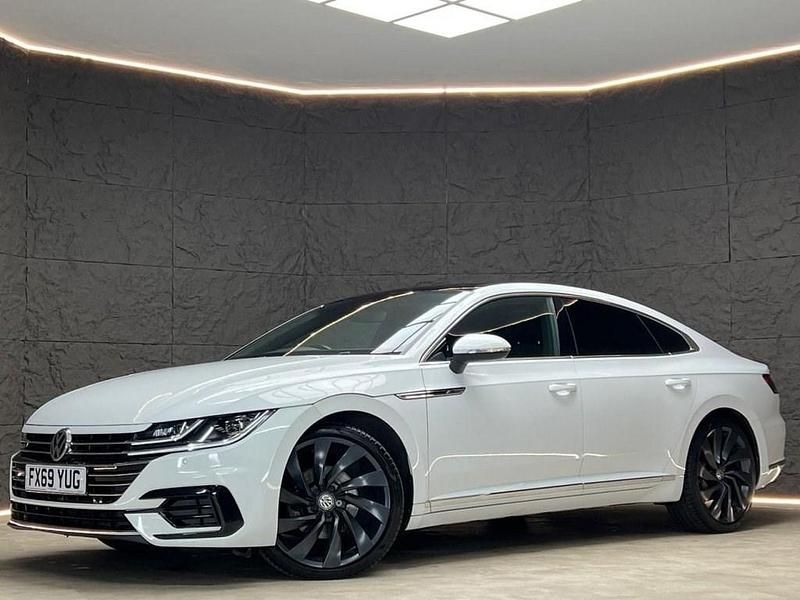 Used VW Arteon R-line 190 HP (139 kW) 2019 White Hatchback