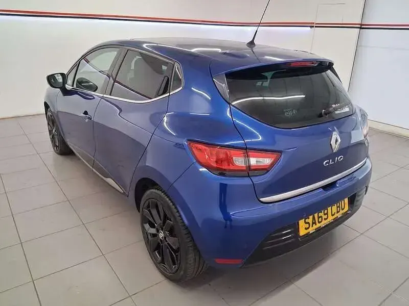 Used Renault Clio Iconic 90 HP (66 kW) 2019 Blue Hatchback