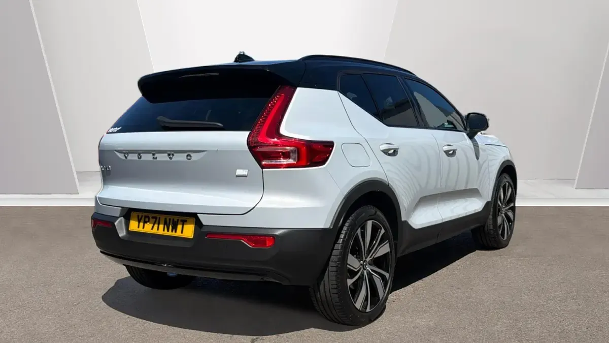 Used Volvo XC40 R-Design Pro 262 HP (192 kW) 2021 Silver SUV