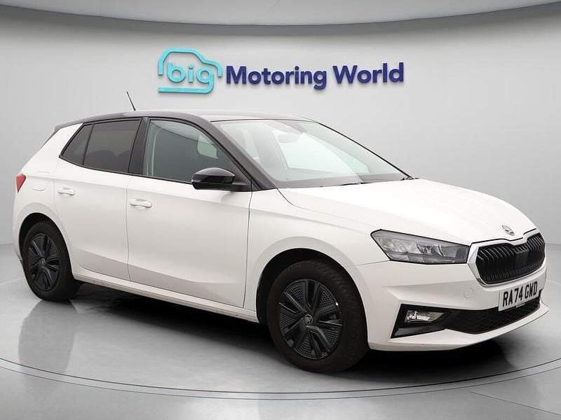 White Used 2025 Skoda Fabia Design Edition Hatchback | £16,794 (Fair price) - Image 1/4
