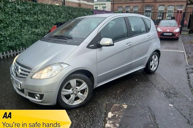 Used Mercedes A160 Avantgarde 82 HP (60 kW) 2012 Silver Hatchback