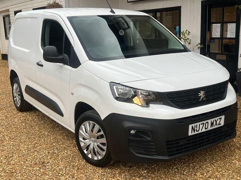 White Used 2020 Peugeot Partner MPV | £7,499 (Fair price) - Image 1/4