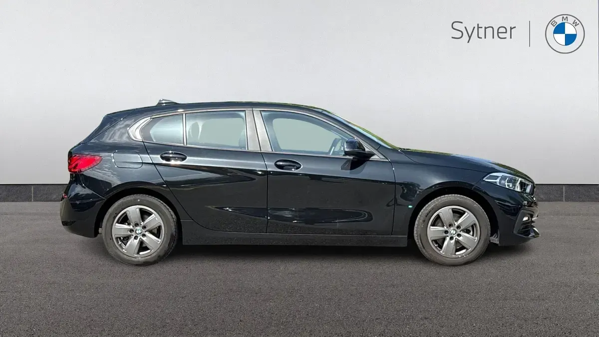 Used BMW 118 Comfort Edition 134 HP (98 kW) 2023 Black Hatchback