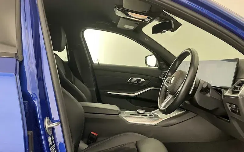 Used BMW 320 M Sport 184 HP (135 kW) 2023 Blue Sedan