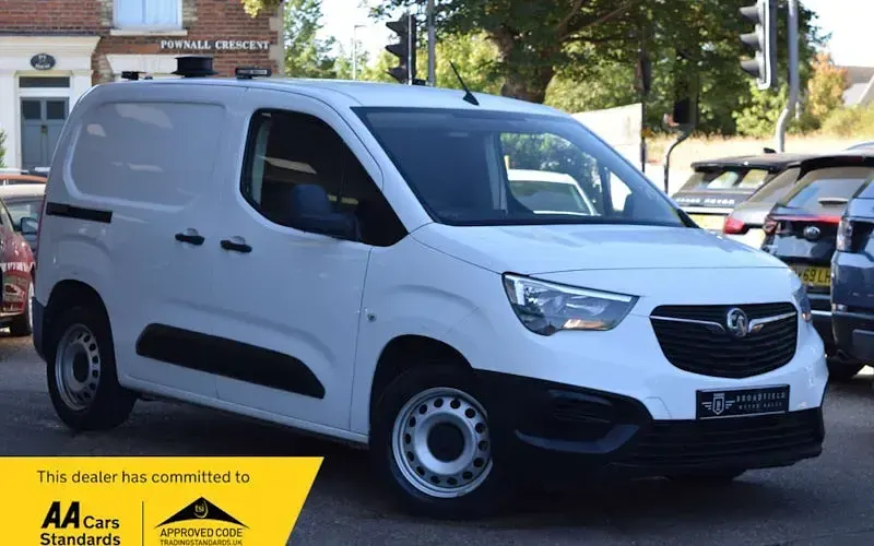 Used Vauxhall Combo Edition 101 HP (74 kW) 2019 MPV