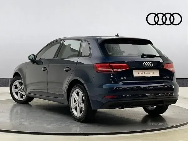 Used Audi A3 Comfort 116 HP (85 kW) 2019 Blue Sedan
