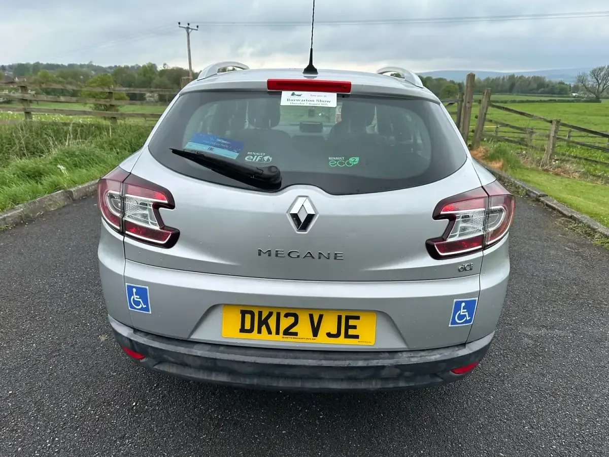 Used Renault Mégane GrandTour Dynamique 2012 Silver Estate