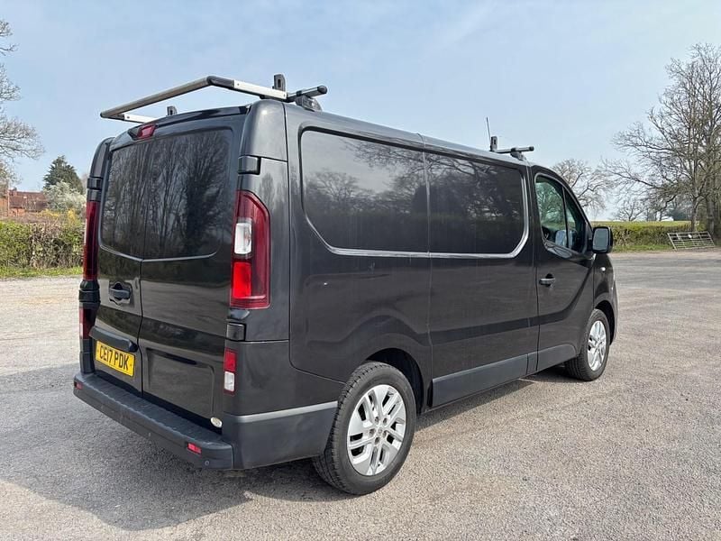 Usado Renault Trafic 2017 Preto Monovolume