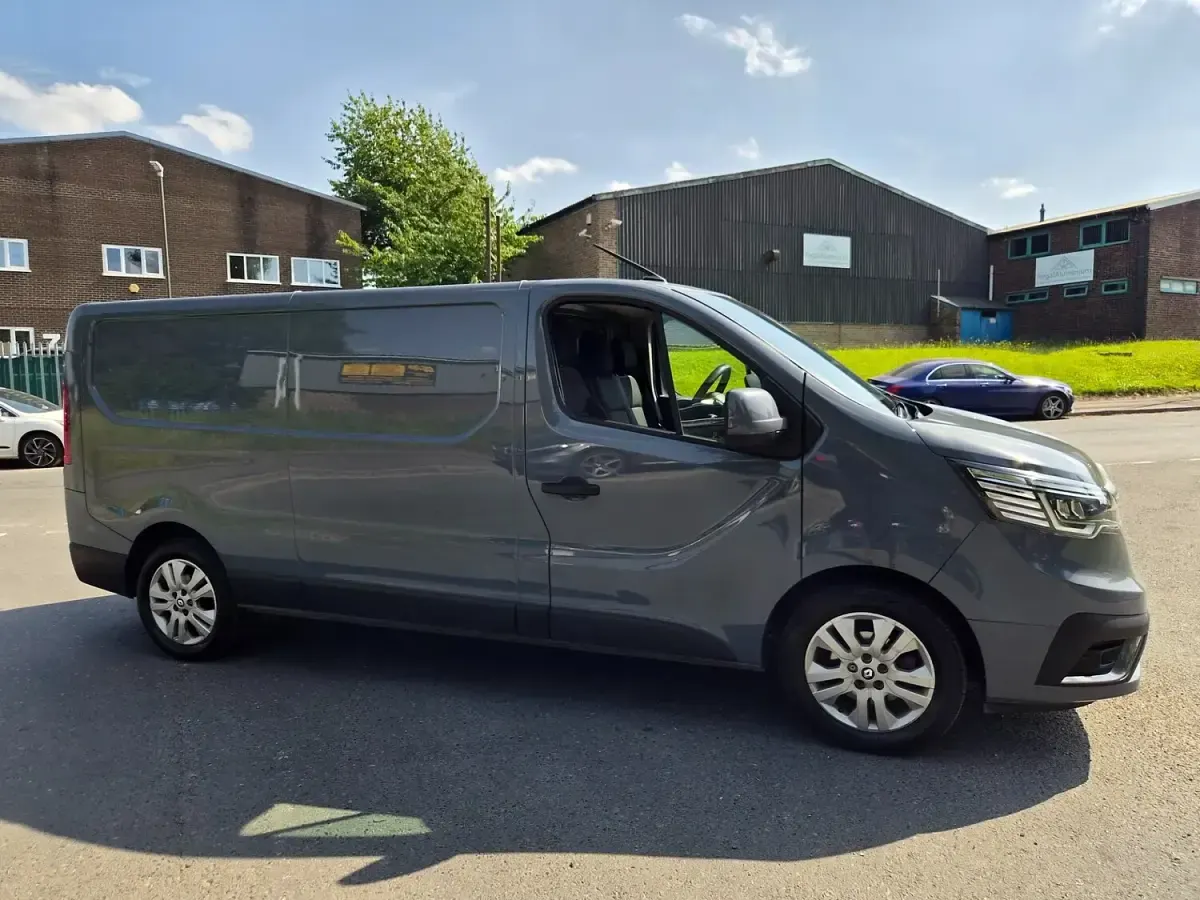 Used Renault Trafic 2023 Grey MPV