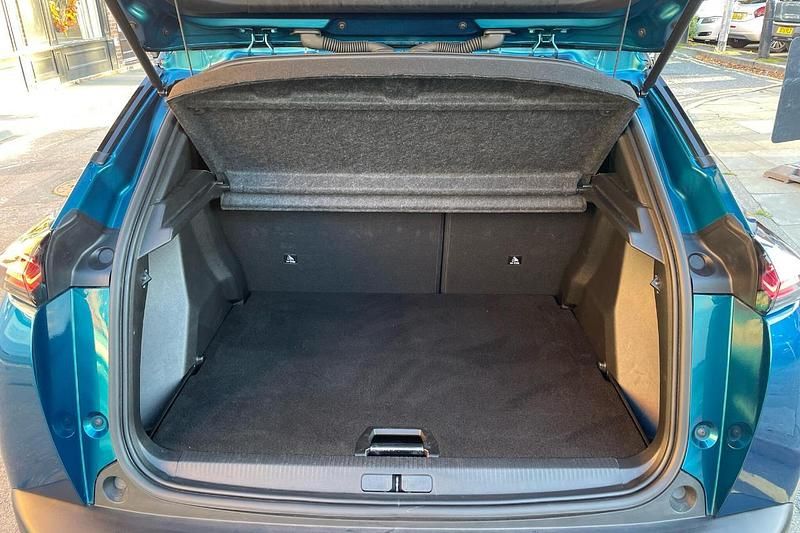 Used Peugeot 2008 GT 134 HP (98 kW) 2025 Blue SUV